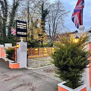 Penzion Seasons Gatwick & Parking, Horley